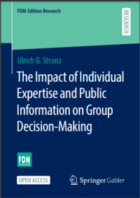 The Impact of indivudual expertise and public information on group decision-making